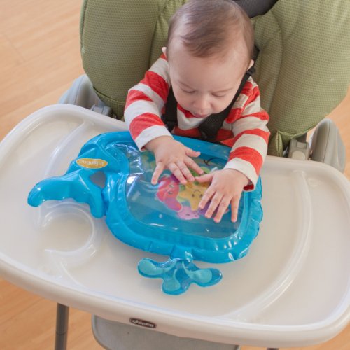 Воден мат Infantino Pat & Play - Воден мат с китова тема за бебета и по-големите деца, за занимания с корема и сензорни игри